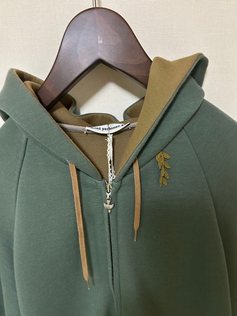 ミナペルホネン パーカー　slappe