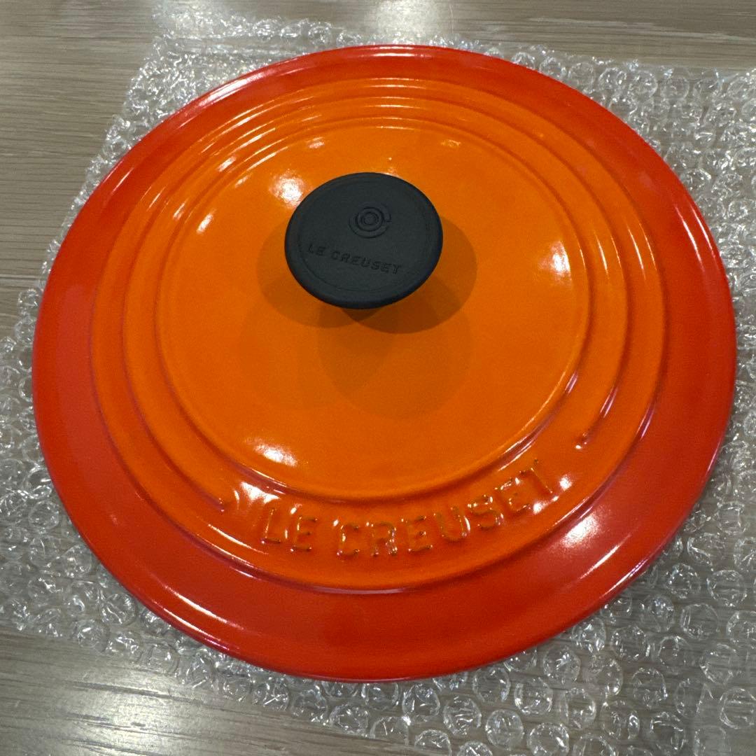 【未使用】ル・クルーゼ　ココットロンド　22cm　両手鍋