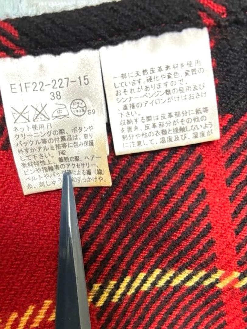 BURBERRY BLUE LABEL チェックケープ ポンチョ ウール100％