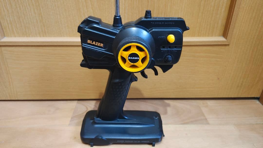 タミヤ TG10 エンジンカー 中古 エンジン分解清掃 始動 メカ調整済み