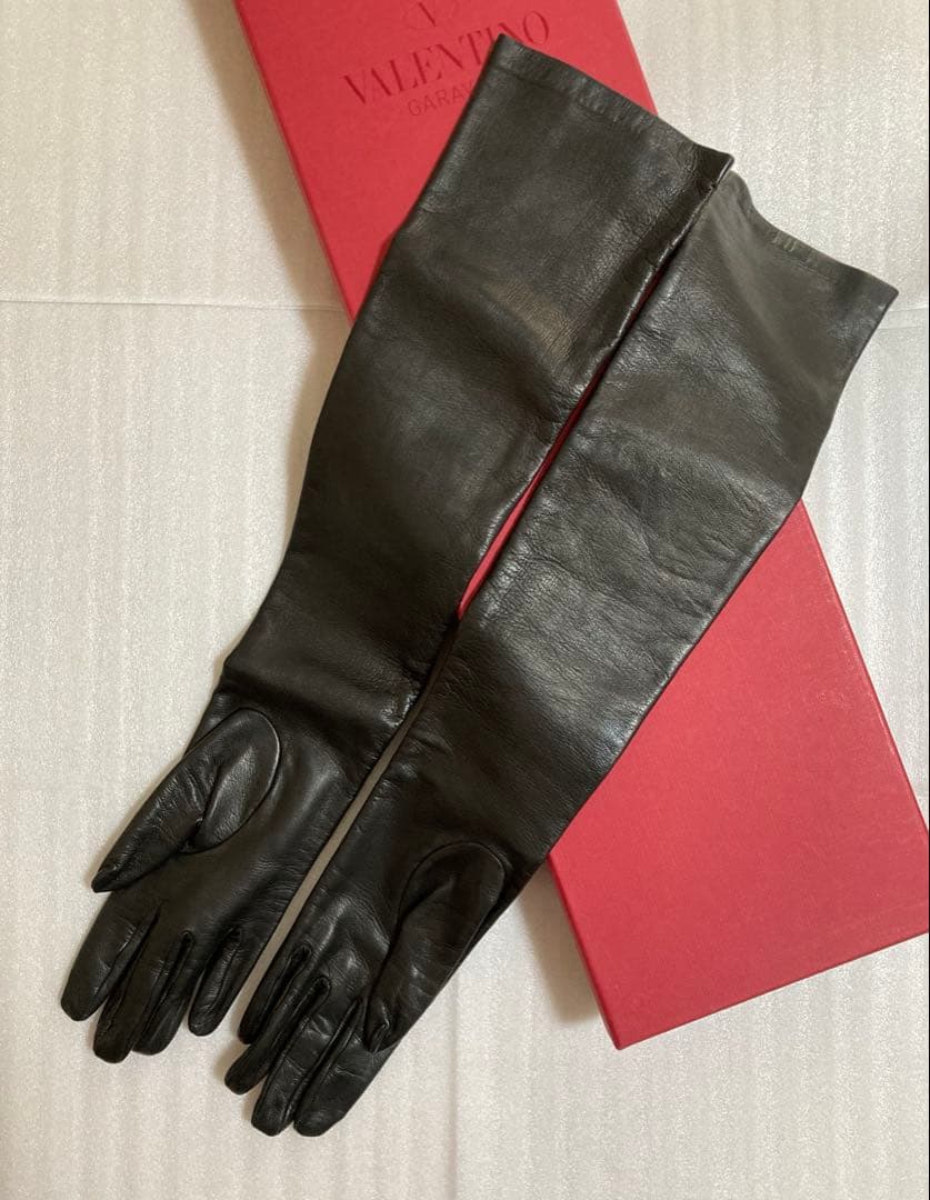 【72時間限定お値下】VALENTINO GARAVANI 黒　ロンググローブ