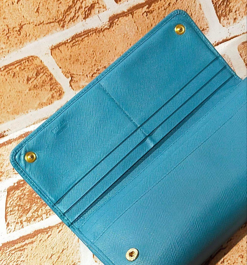 PRADA ターコイズ 長財布