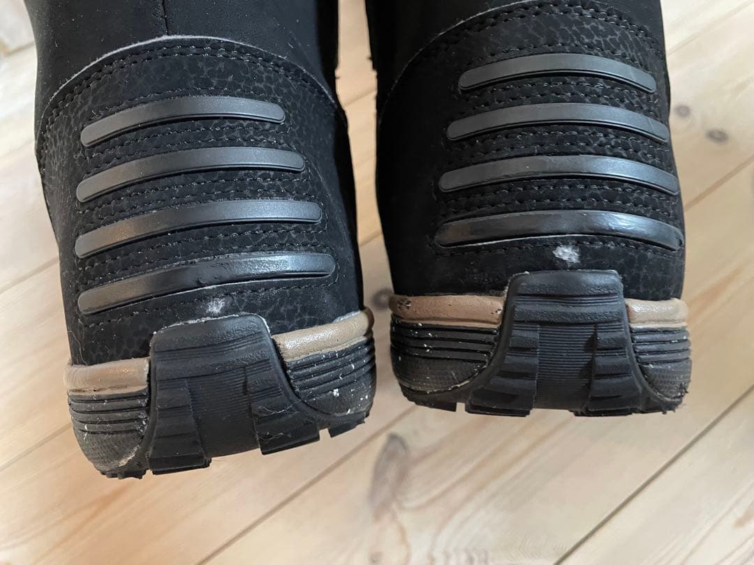 SALOMON LILY FOCUS BOA 23.5cm スノーボードブーツ