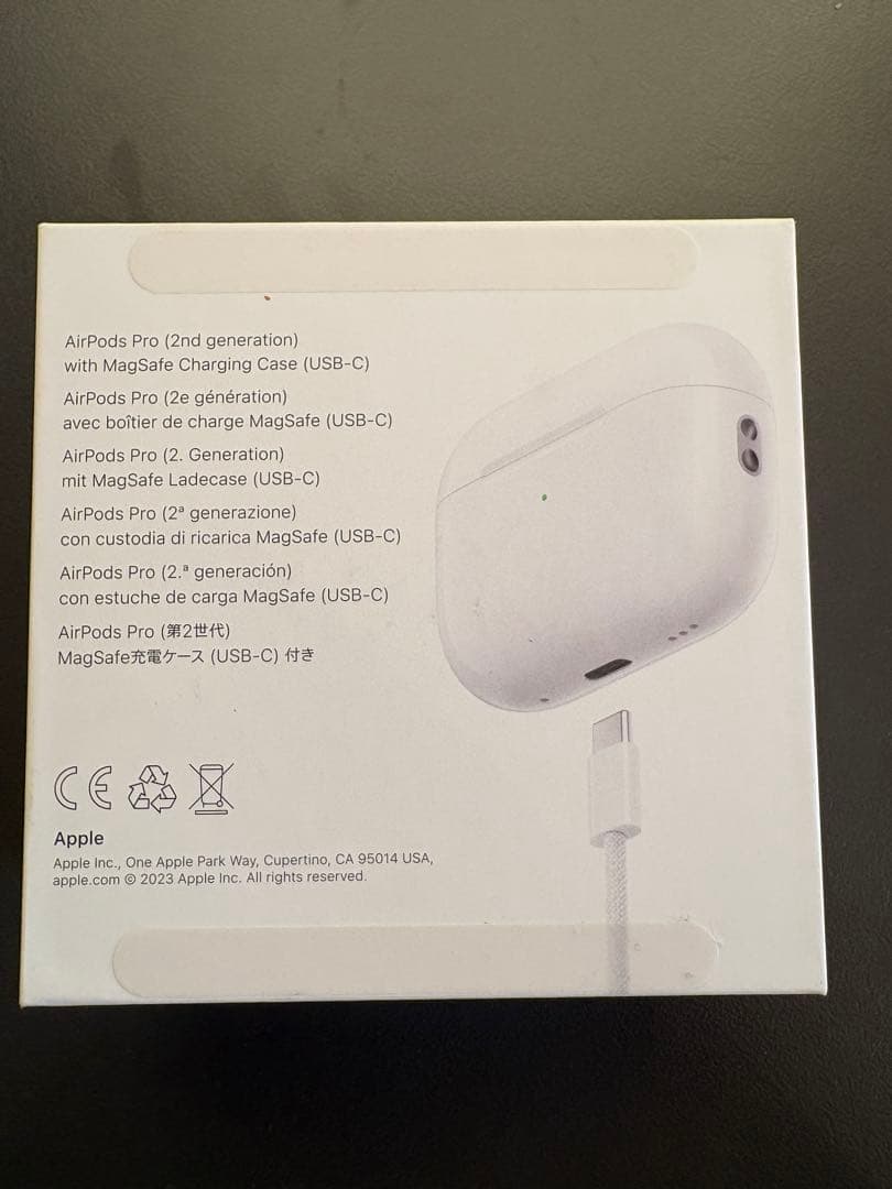 Apple AirPods Pro2 本体と充電ケース 付属品全てあり　純正品