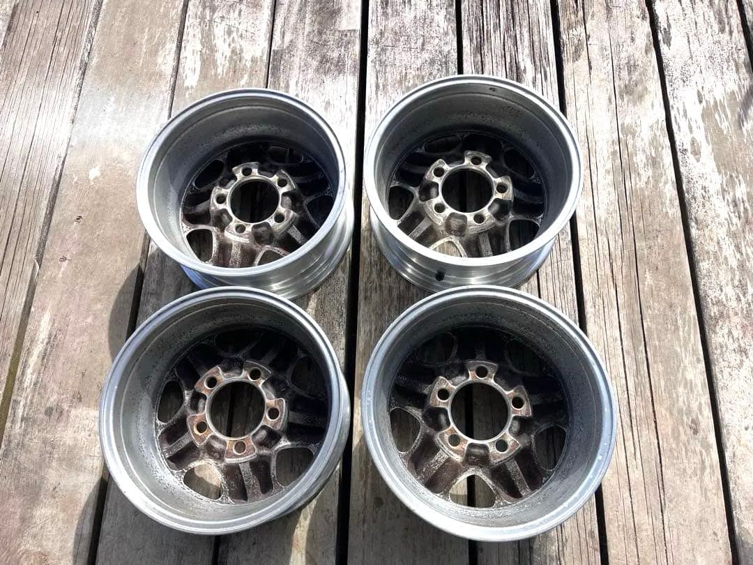 【とも】【2個口】ランクル70 純正アルミホイール