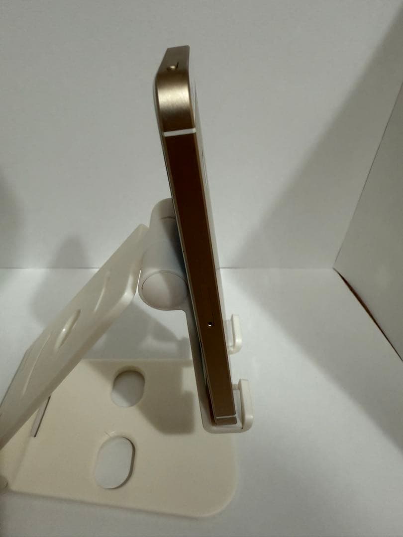 Apple iPhone SE 128GB ローズゴールド SIMフリー