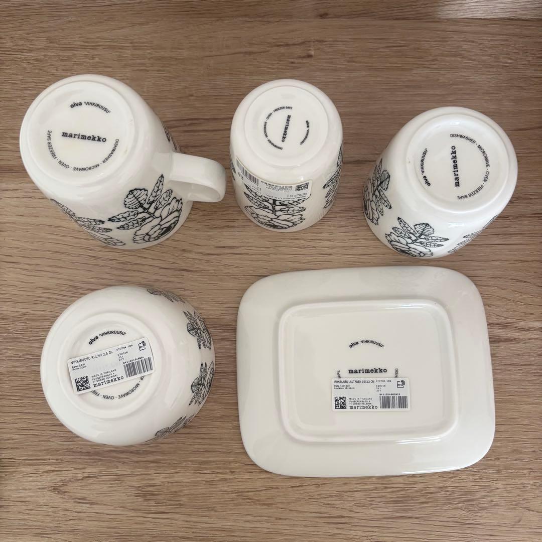 マリメッコ　ヴィヒキルース　一式　白黒