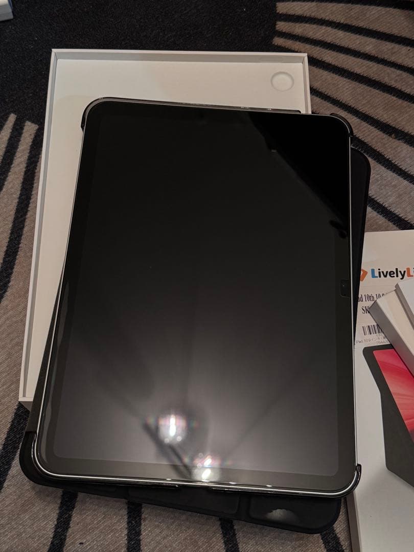 【美品】Apple iPad 第10世代 64G Wi-Fiモデル シルバー