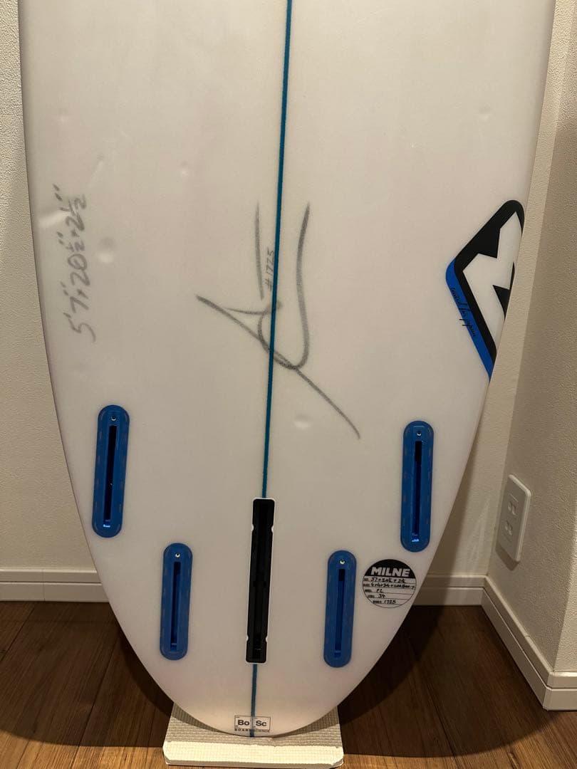 MILNE ショートファン F-2 5,7 (34L)フィン付き サーフボード