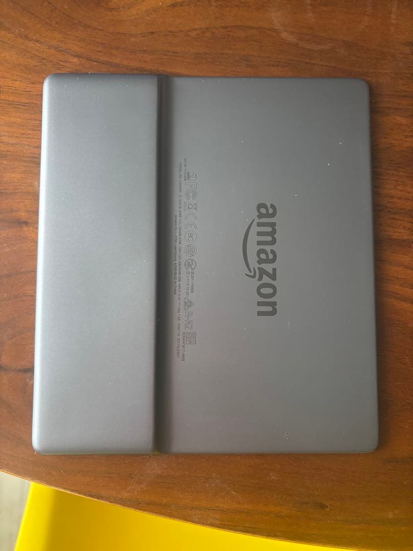 Amazon Kindle Oasis (第9世代) 本体