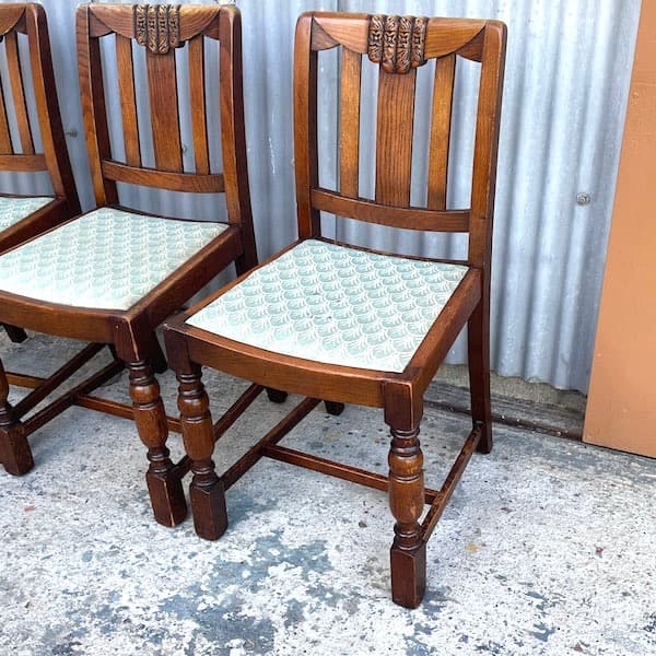 送料別　アンティーク　ダイニングチェア4脚セット　オーク材　ファブリック