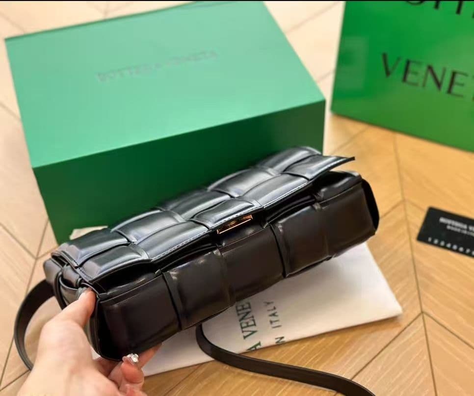 【美品】ブラックレザー メッセンジャーバッグ