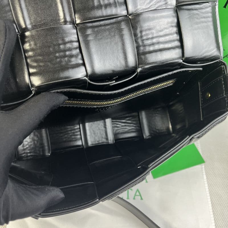 【美品】ブラックレザー メッセンジャーバッグ