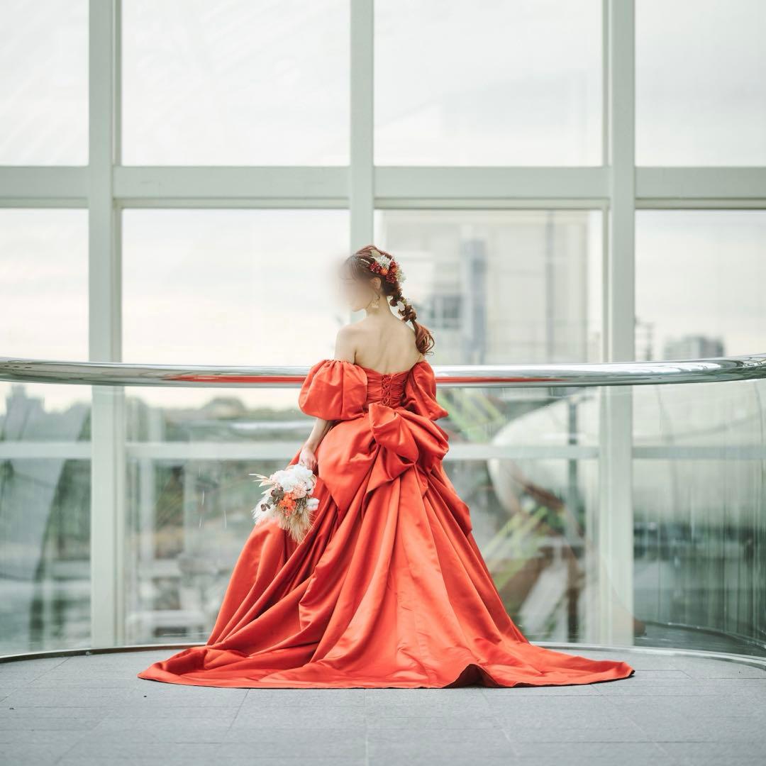 ウェディングドレス　テラコッタ　オレンジ　カラードレス