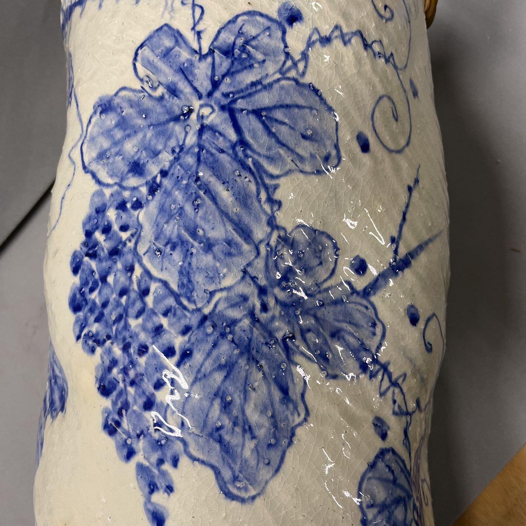 信楽焼つる付き傘立て  壷久郎窯作 高さ４５cm（陶器本体のみでつるは含まない）