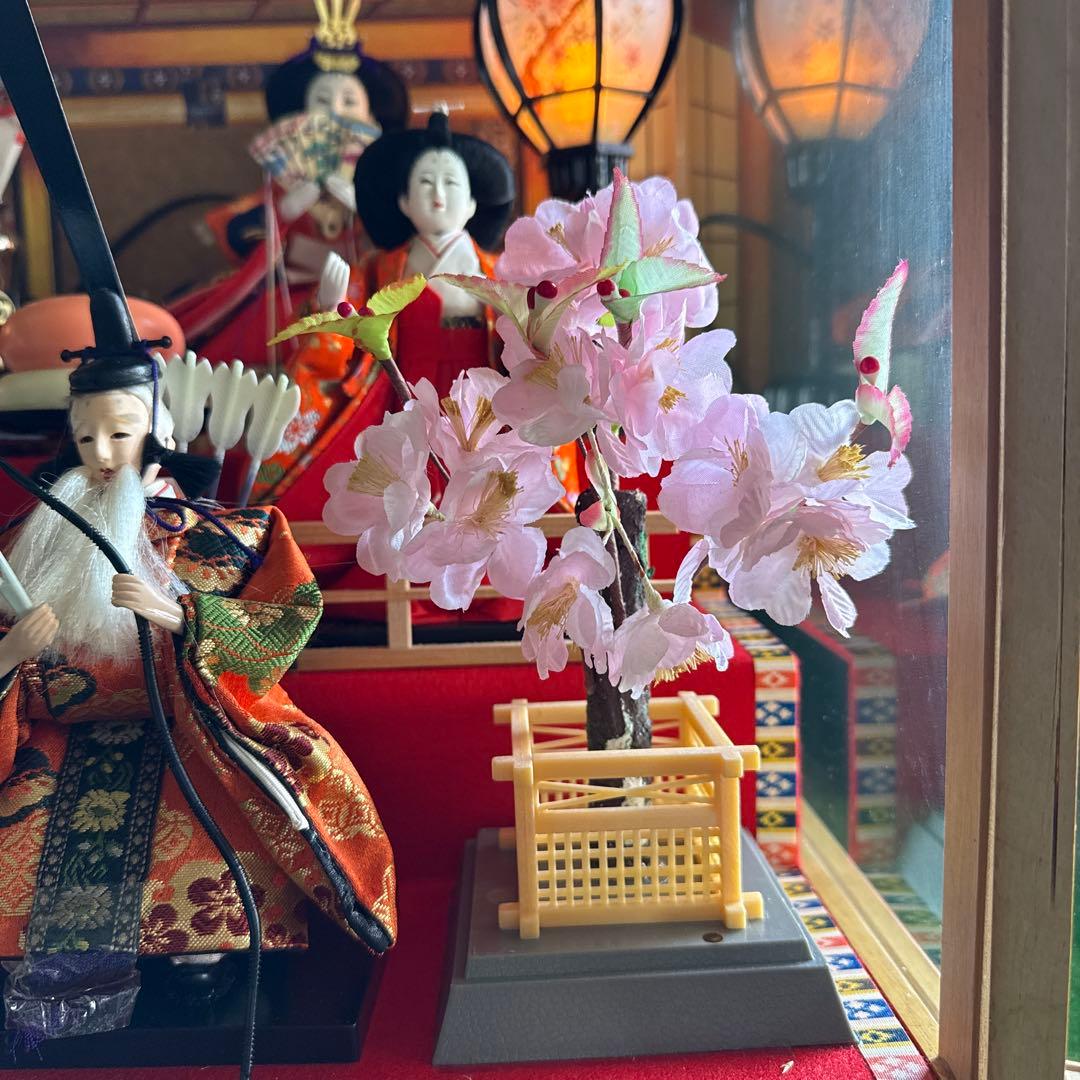 ＆【A0181】 特選 菊水作 古雛人形飾 御七人飾り オルゴール/灯り付