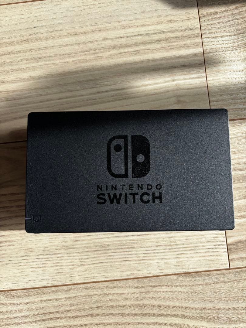 Nintendo Switch本体+ジョイコングリップ2個+ケースセット