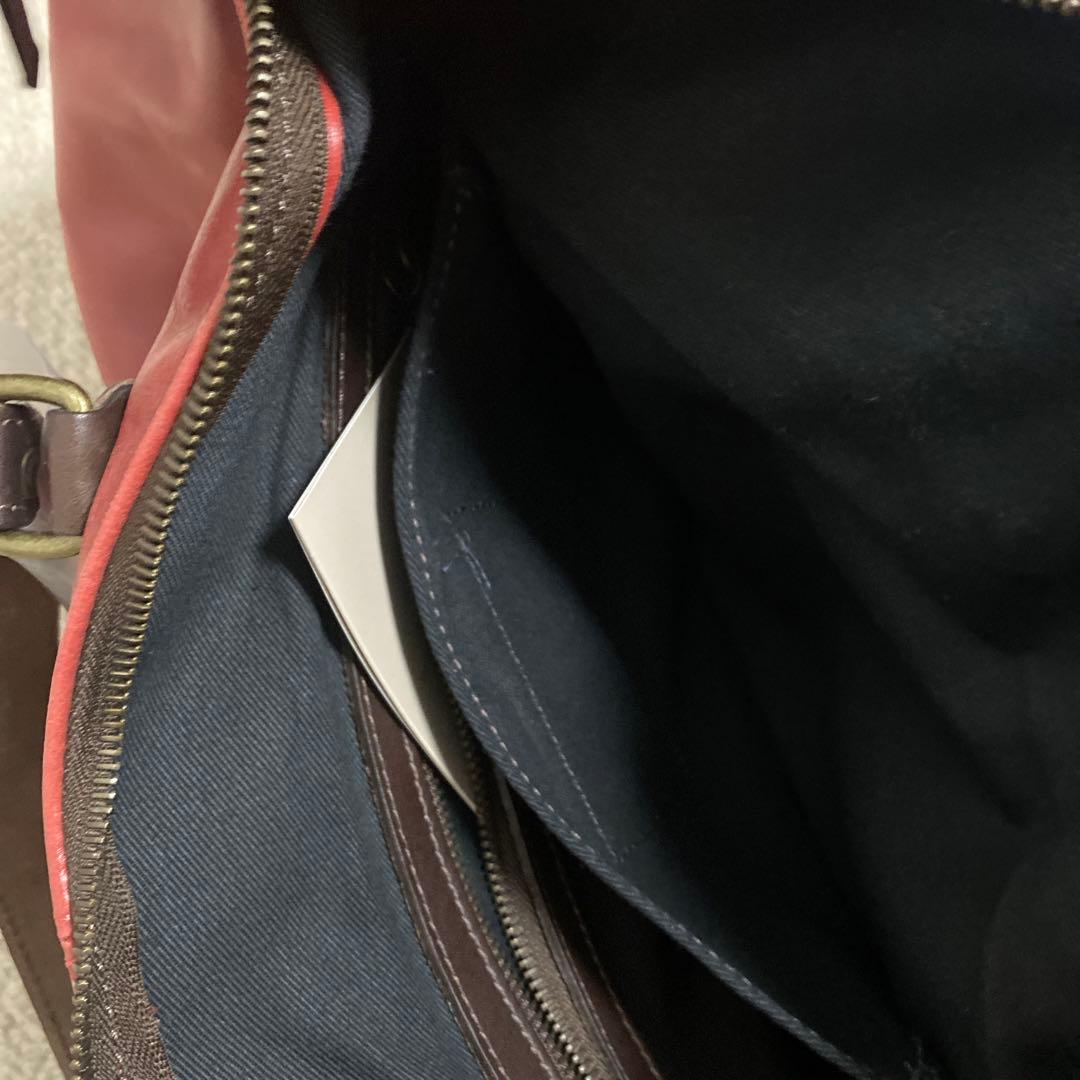 定番TUSTING SOUTHHILL レッド バッグ　未使用保管品