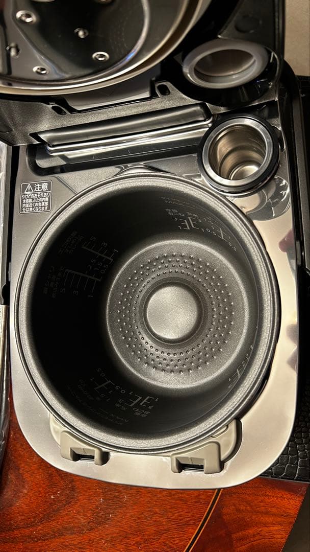 美品　日本製　PANASONIC パナソニック　SR-VSX101-Kブラック黒