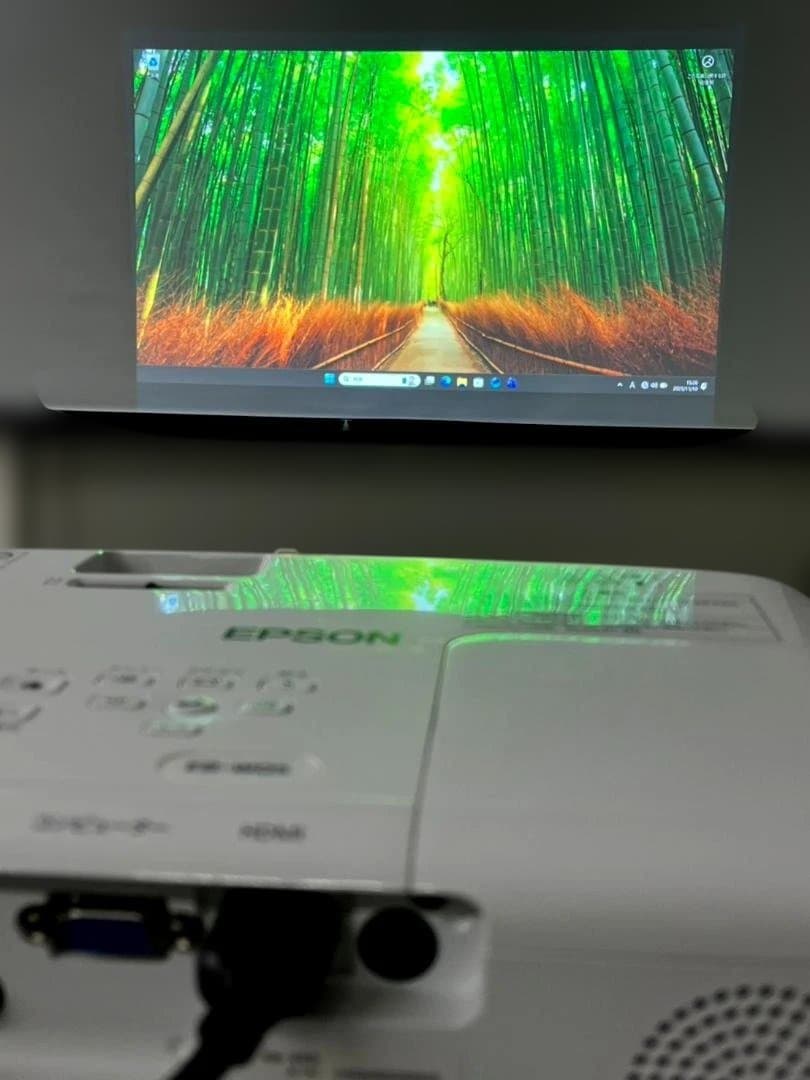 EPSON エプソン　プロジェクター　EB-W05 3300ルーメン その2