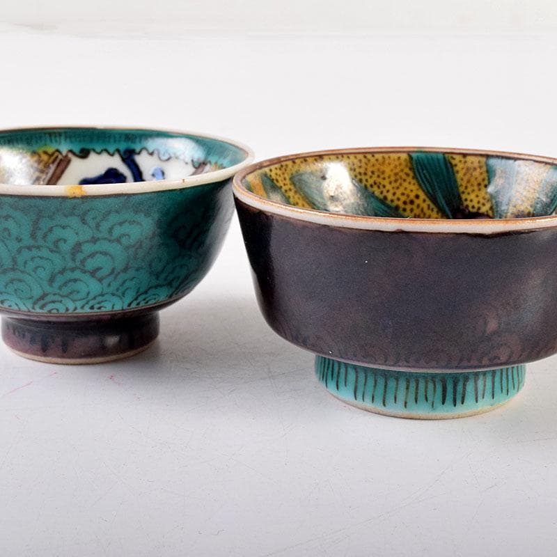 九谷焼　青手九谷　二代徳田八十吉造　絵変　酒盃　ぐい呑 ２客　共箱　C　7120