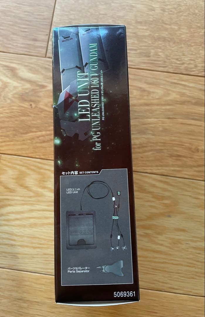 【新品】バンダイ PG unleashed 1/60 νガンダム&LEDセット