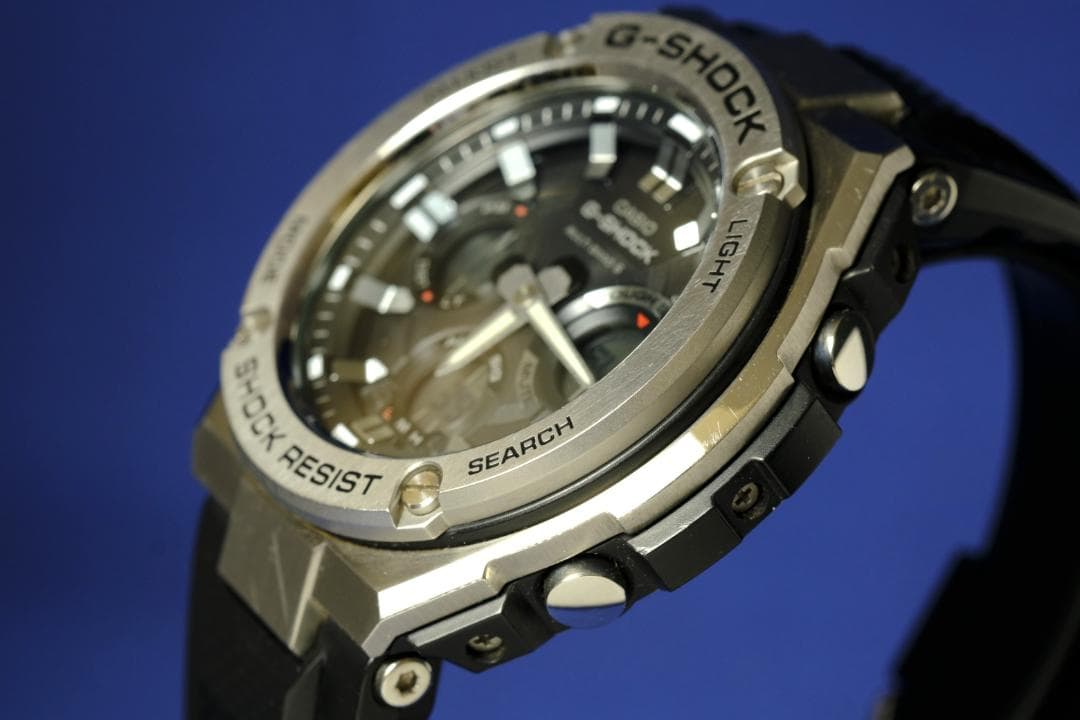 【良品】G-SHOCK GST-W110 電波ソーラー 二次電池新品 (211)
