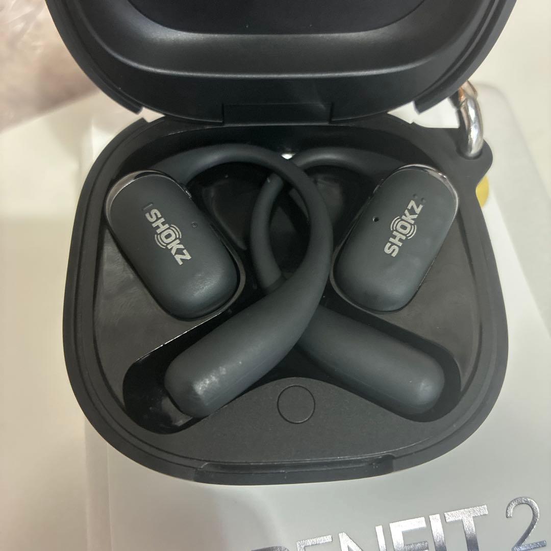 SHOKZ OPENFIT2 ワイヤレスイヤホン　ケース付き