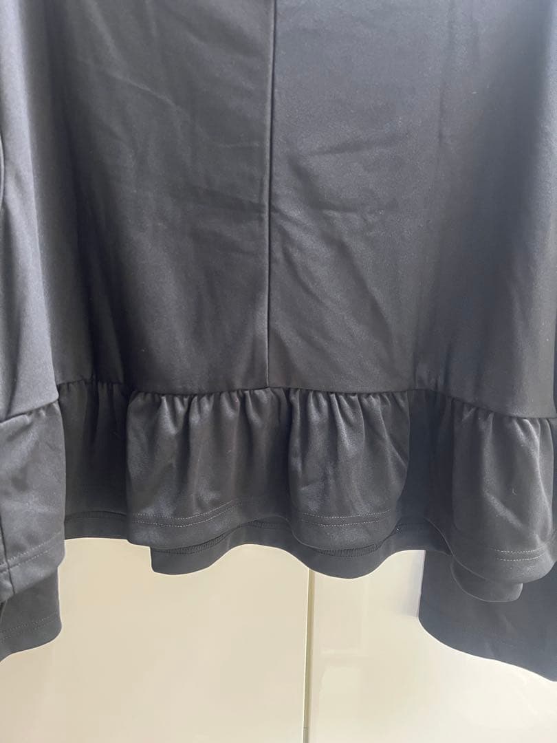 新品未使用　COMME des GARÇONS ブラック長袖トップス XS