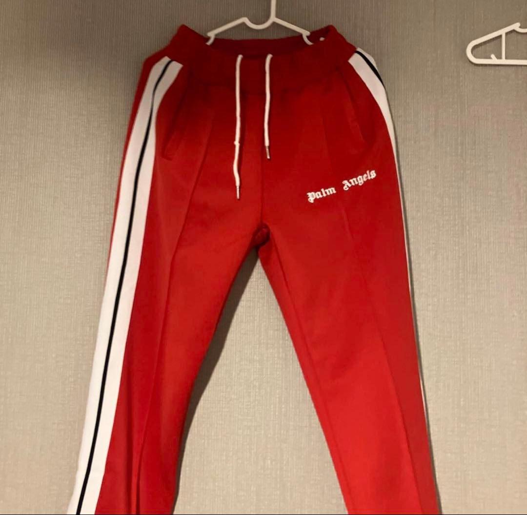 Palm Angels 上のみ