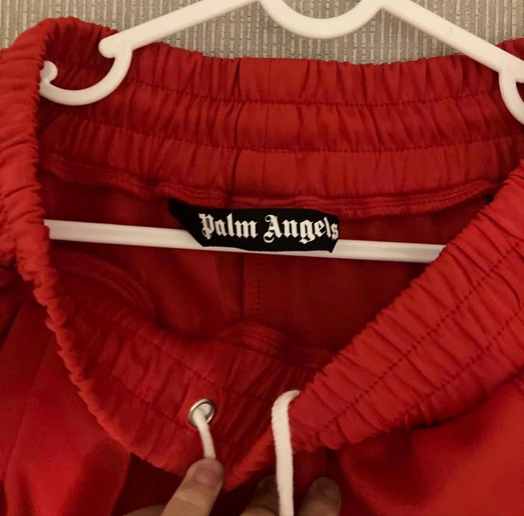 Palm Angels 上のみ