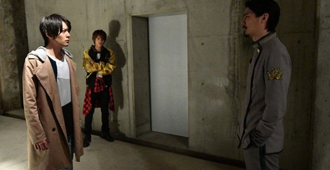 【希少価値】　桐生戦兎　着用　衣装　同型モデル　色違い　Mサイズ