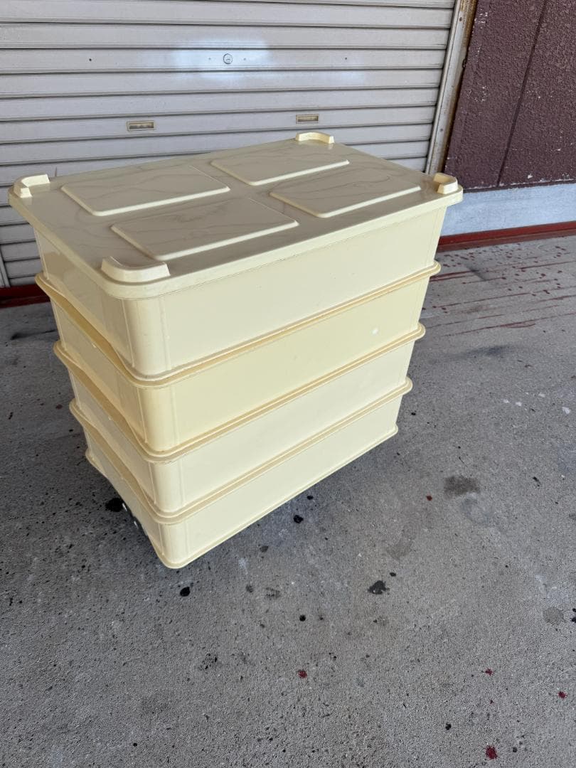 4個　リス　パンコンテナー　特大型　深　蓋1個付き　コンテナー　番重　㉑