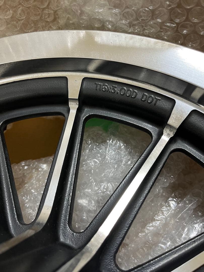 Harley-Davidson リアホイール　16X3.0