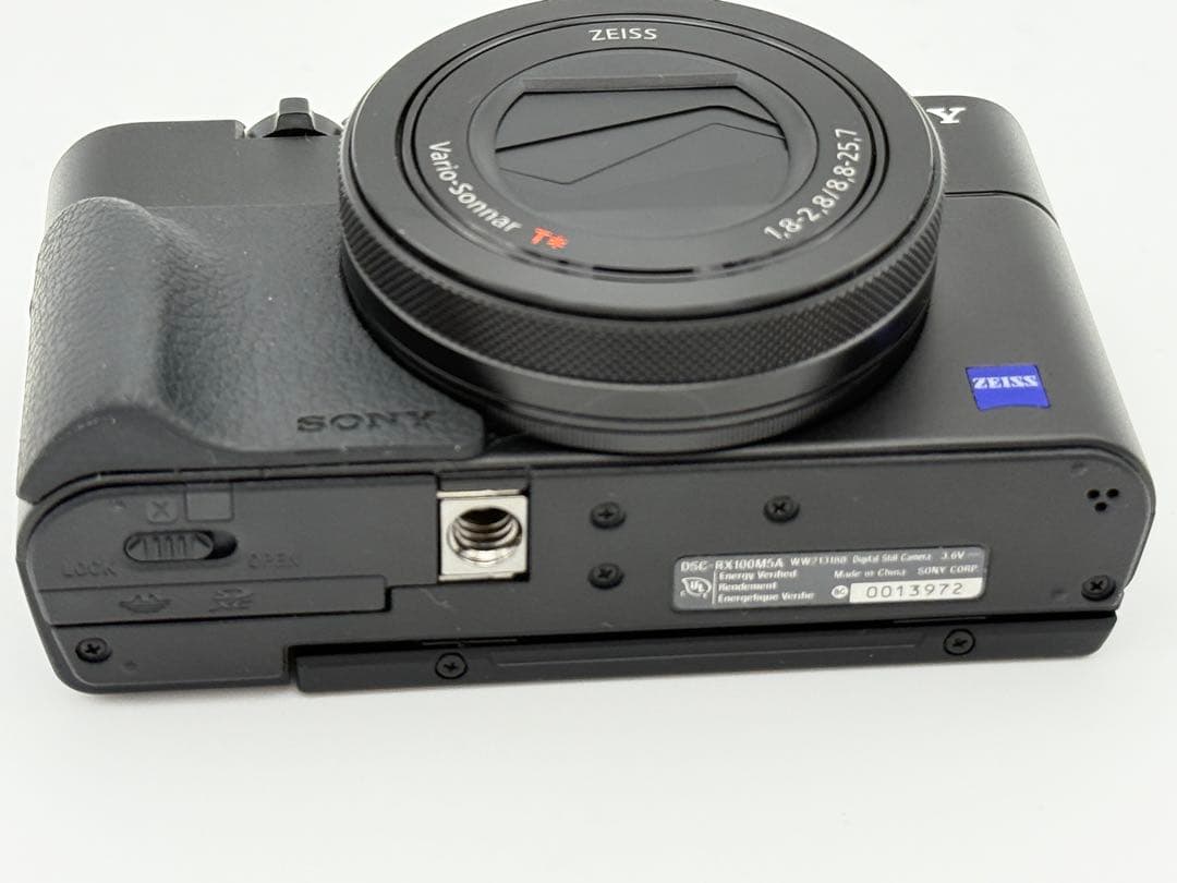 【極上美品】SONY CyberShot RX100V(DSC-RX100M5A