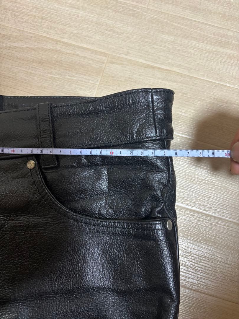 モトフィールドレザー キルティングパンツ 黒