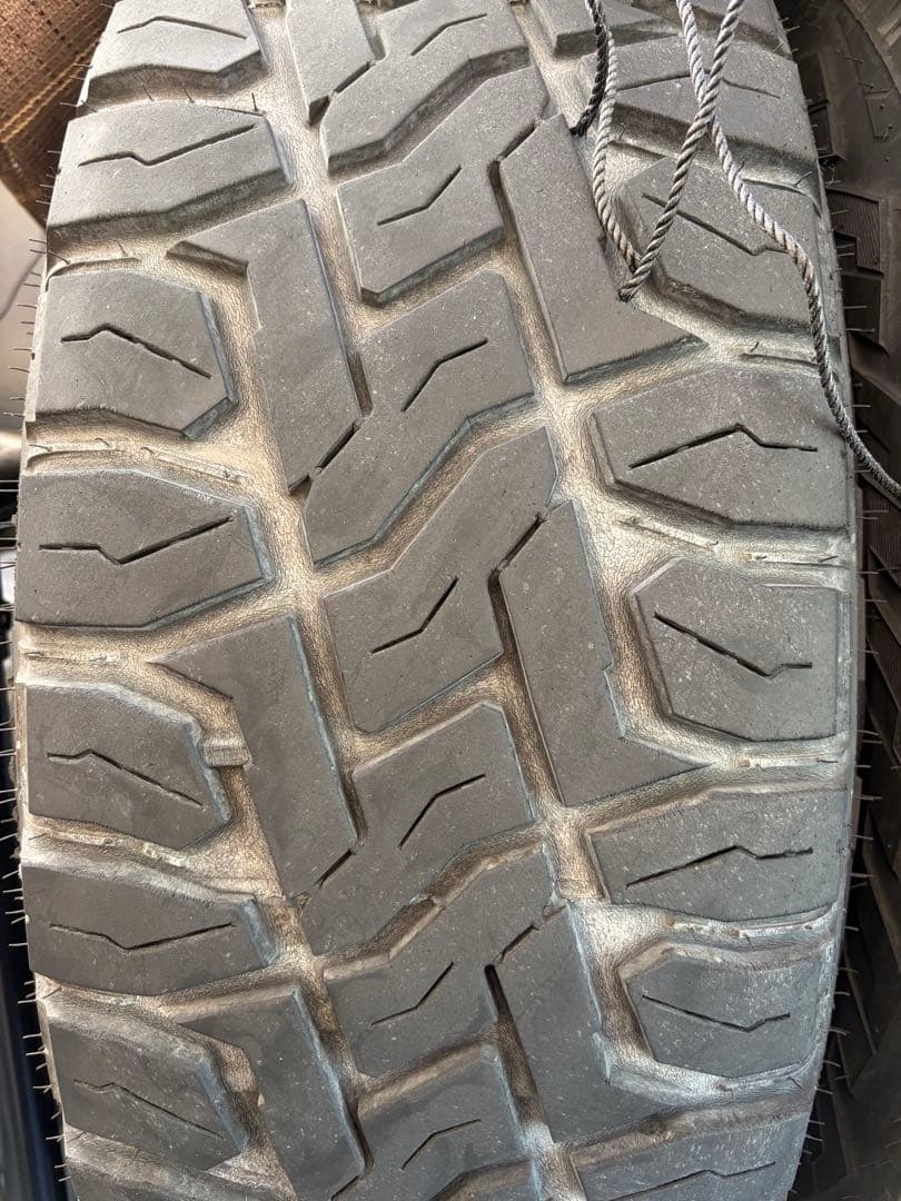 お*ー様 レイズ　チームデイトナM9 ブラックエディション　ハイラックス