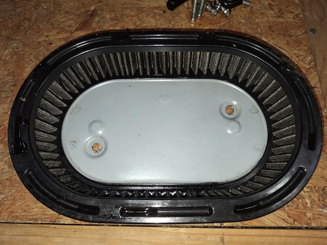 ハーレー純正】CVOストリートグライド2017　 エアクリーナー