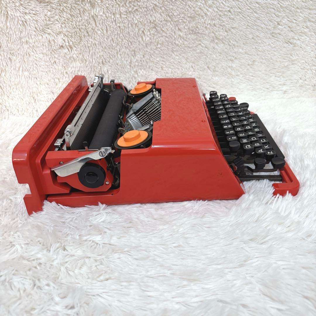 【極希少】Olivetti Valentine オリベッティ タイプライター