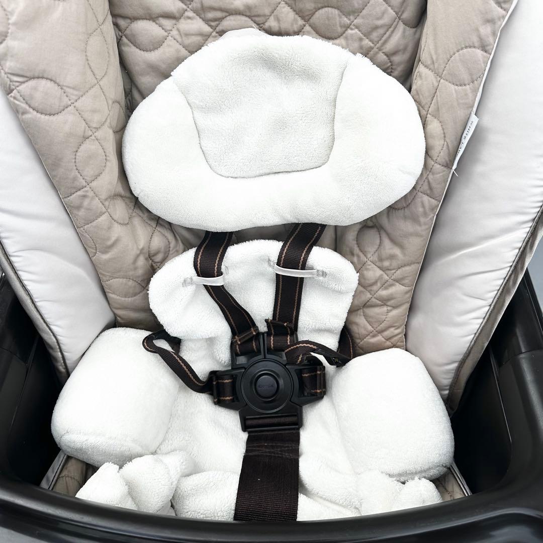 コンビ　ネムリラ　オートスウィング　ホワイトレーベル　ハイローチェア