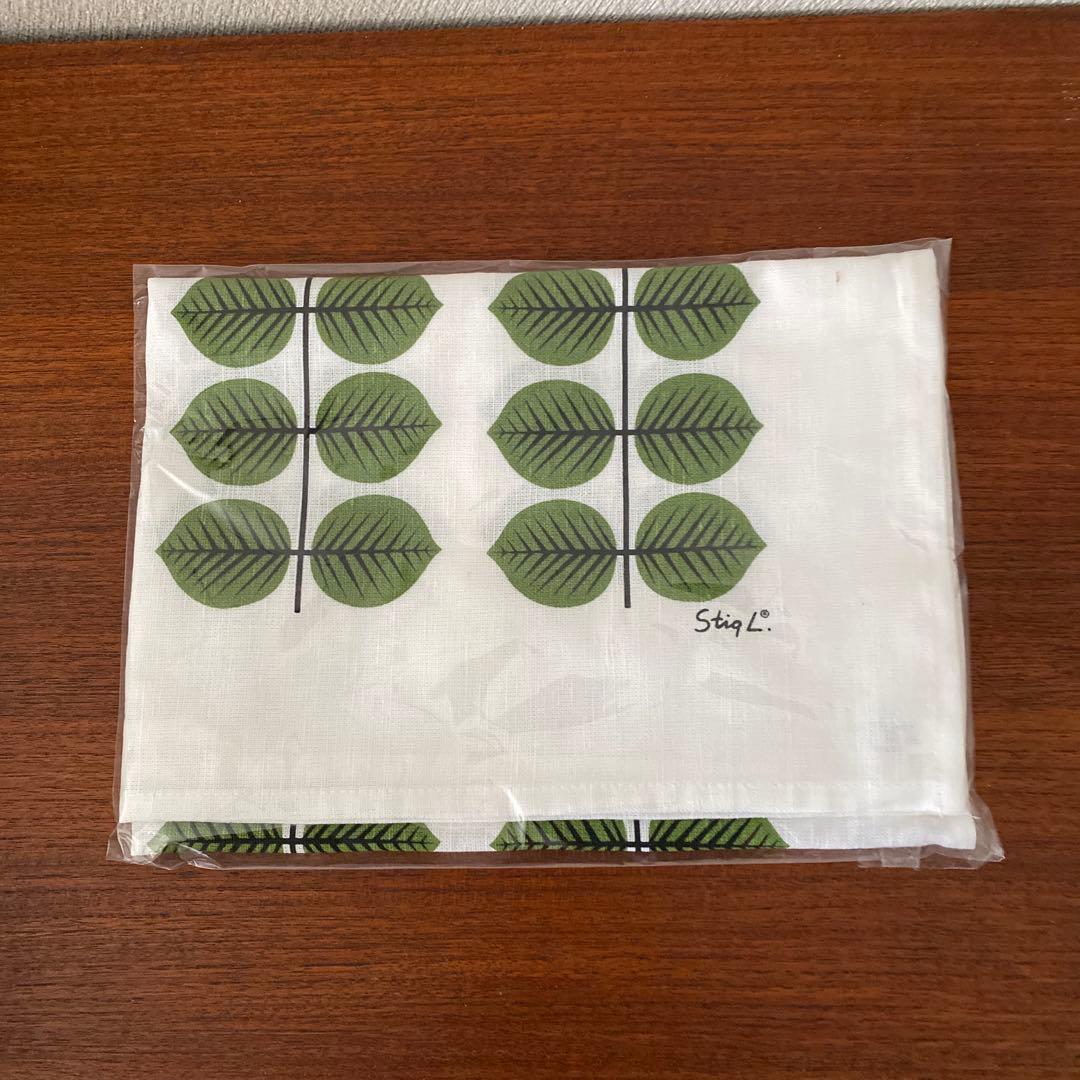 グスタフスベリ　リンドベリ作品集　BERSA トレイ/ティータオル/紙ナプキン