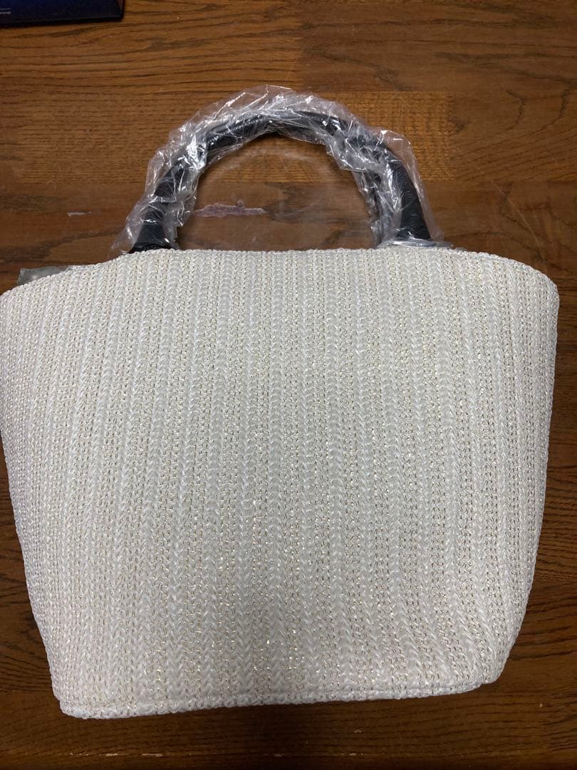 【お値下げ】新品未使用　Think bee! Just Heart かごバッグ