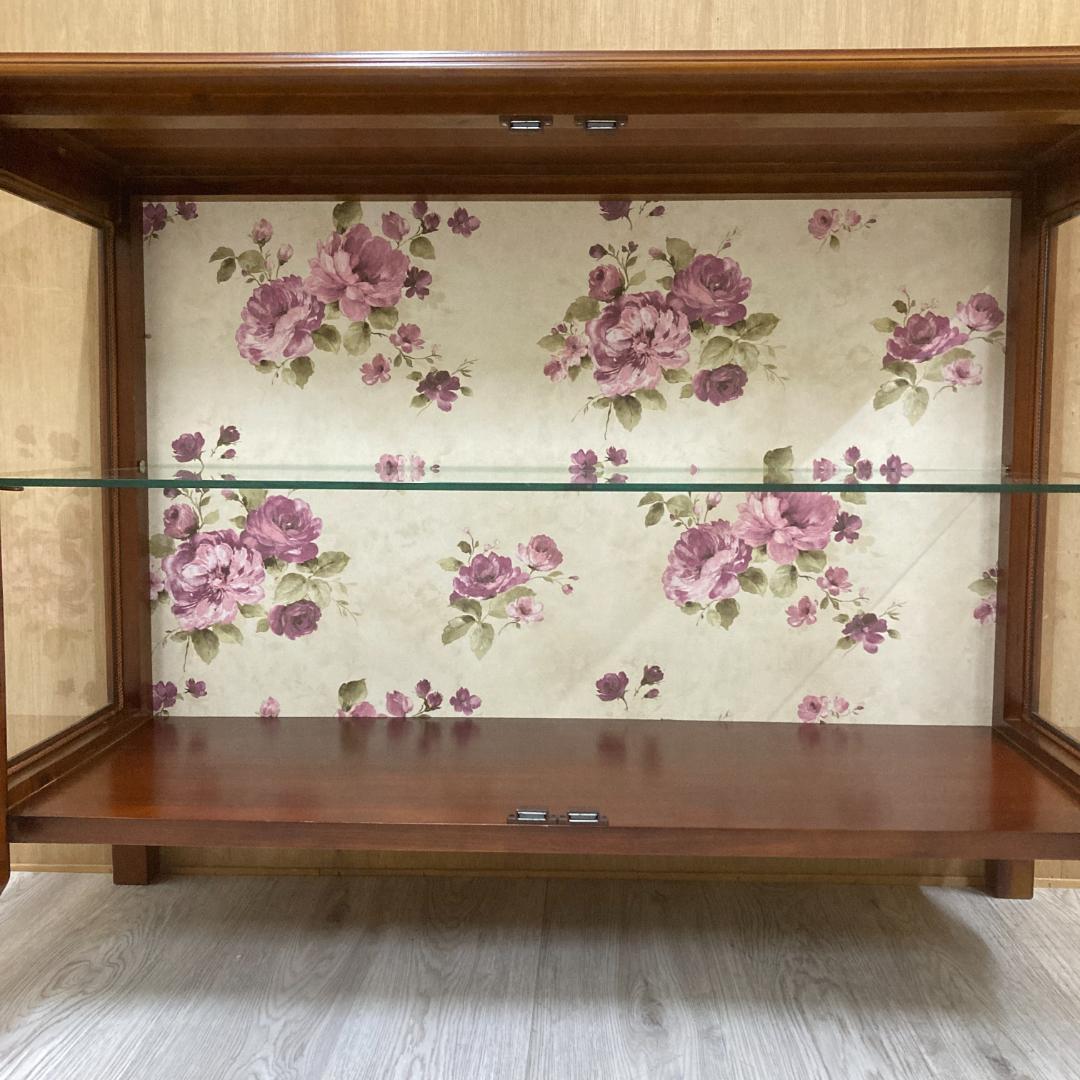 アンティーク調　キャビネット　飾り棚　サイドボード　クラシカル　マホガニー