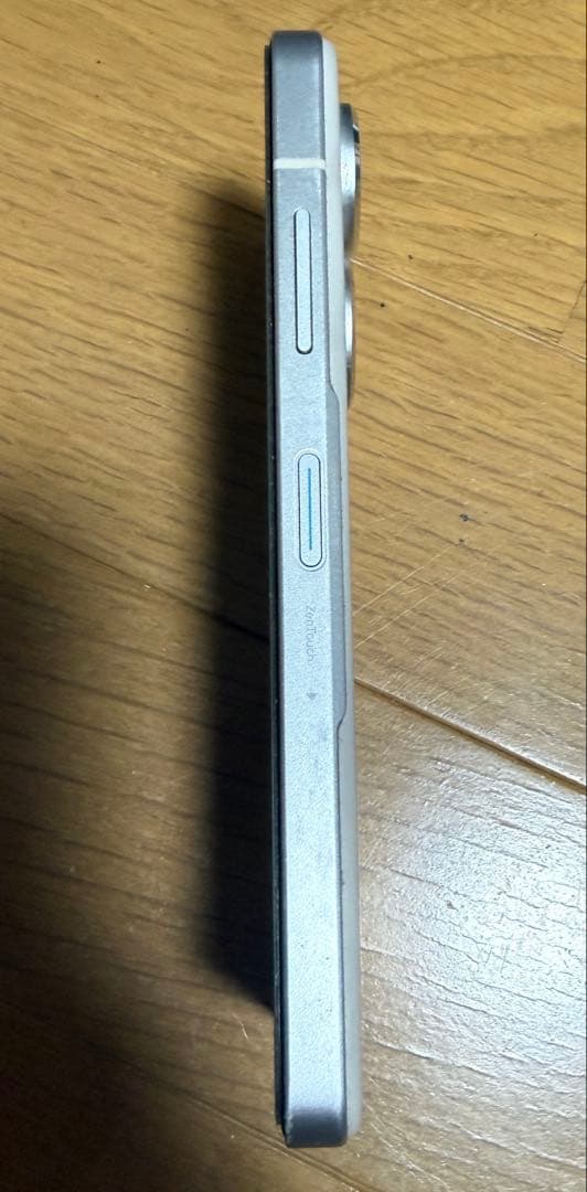 ASUS Zenfone 9 シルバー 本体