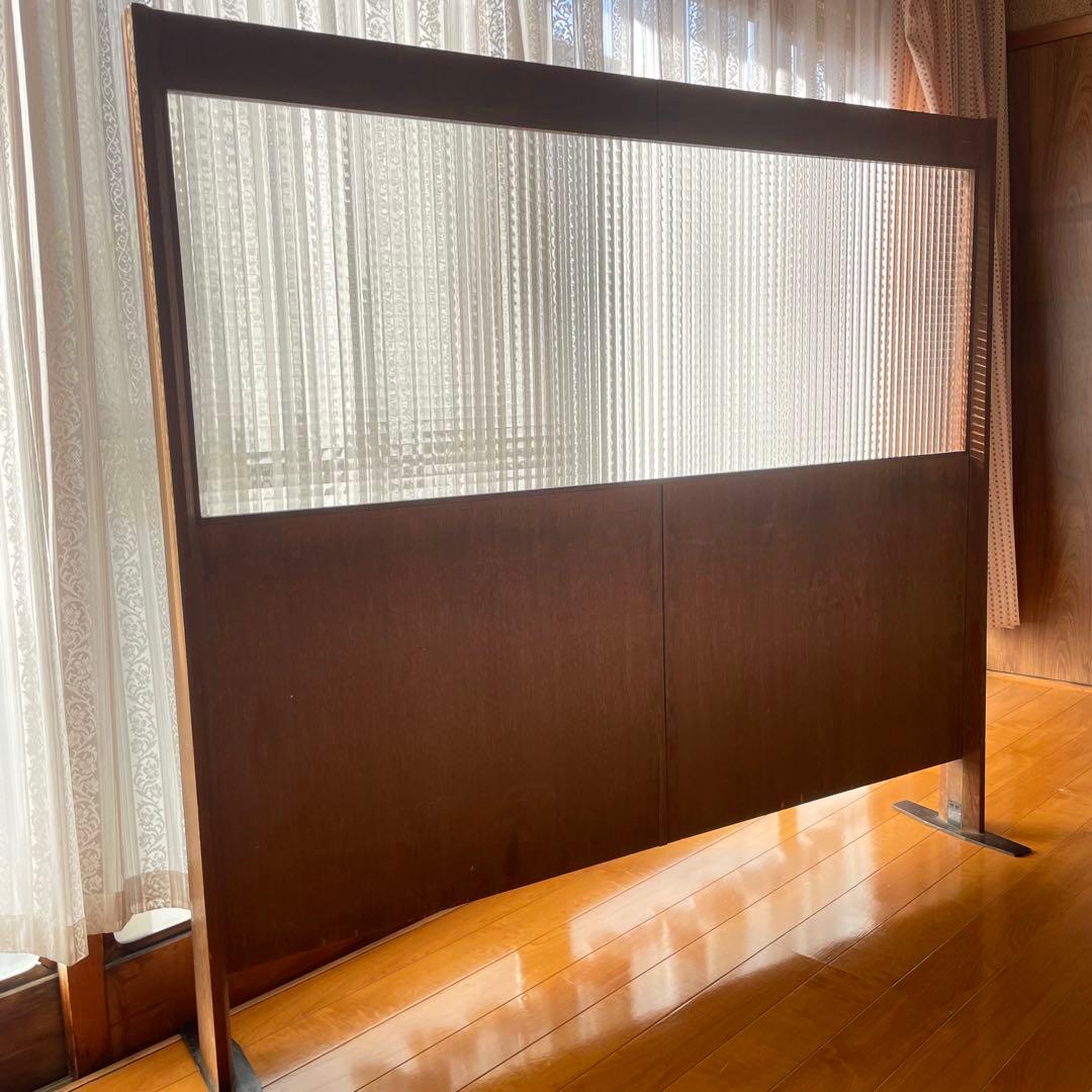 稀少　チェッカーガラス　木製フレームの間仕切り　ヴィンテージ　カフェ風インテリア