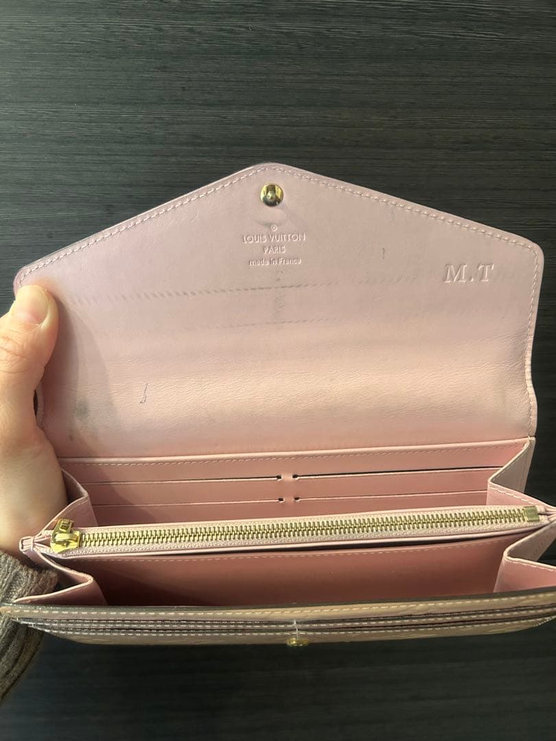 ルイヴィトン LOUIS VUITTON ヴェルニ　ポルトフォイユ　サラ　長財布