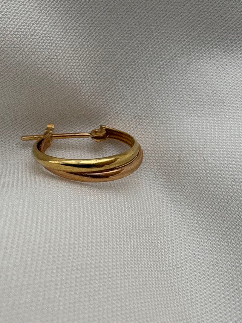 ゴールド ツイストデザイン フープピアス