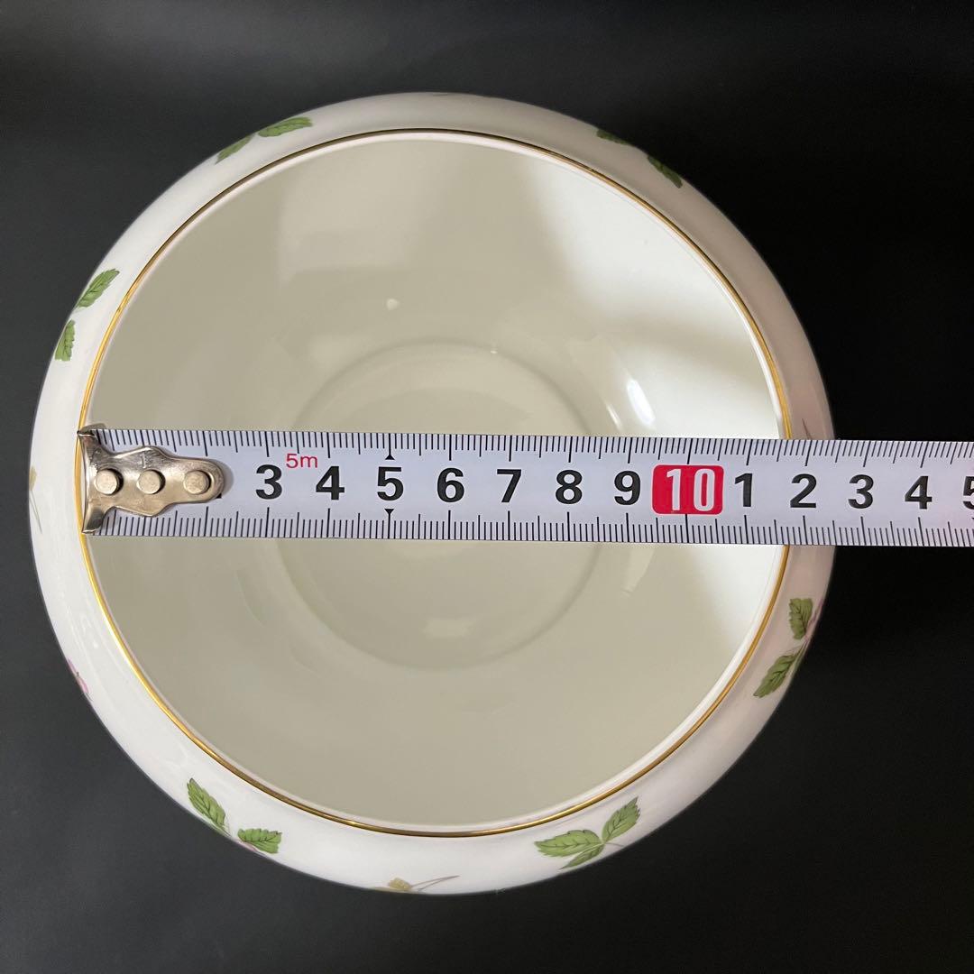 ウェッジウッド ワイルドストロベリー ラウンドベース 英国製 ヴィンテージ 花瓶