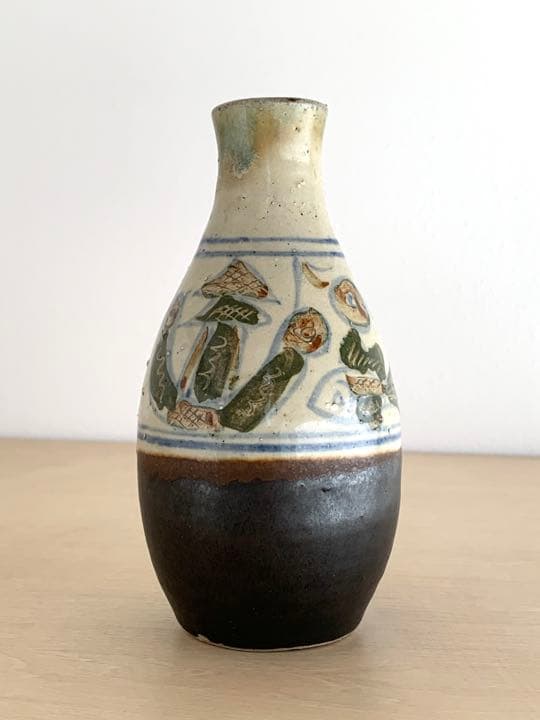 人間国宝 金城次郎初期 昭和時代 呉須絵二彩線刻魚船紋徳利