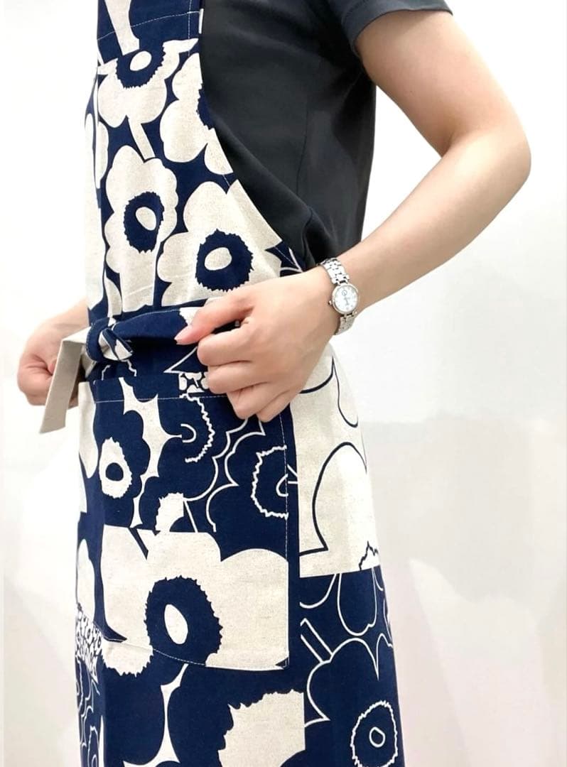 【新品未使用】マリメッコ　marimekko エプロン　ウニッコ　アニバーサリー